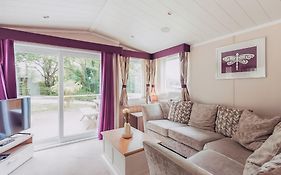 Herons Lake Retreat